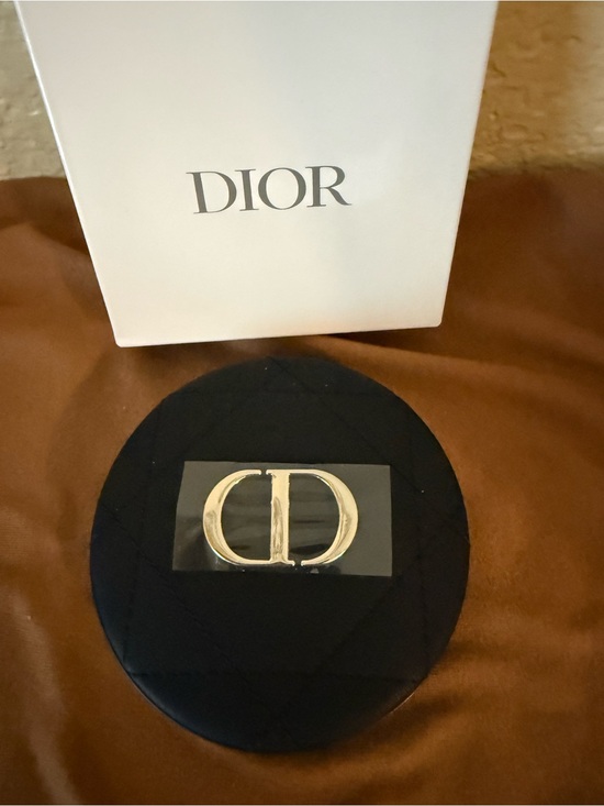 Dior Other - Dior beauty Compact Folding Pocket Mirror in black